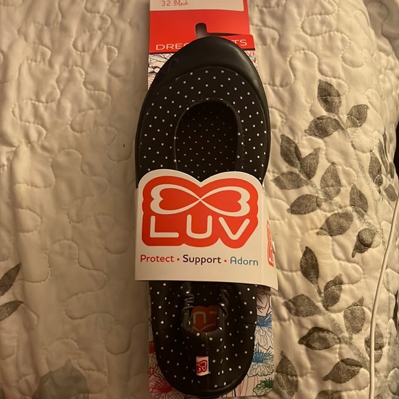 1/$10 or 2/$15 LUV DREAM FLATS Pin Dot Black Euro size 32 (1) - Picture 4 of 4